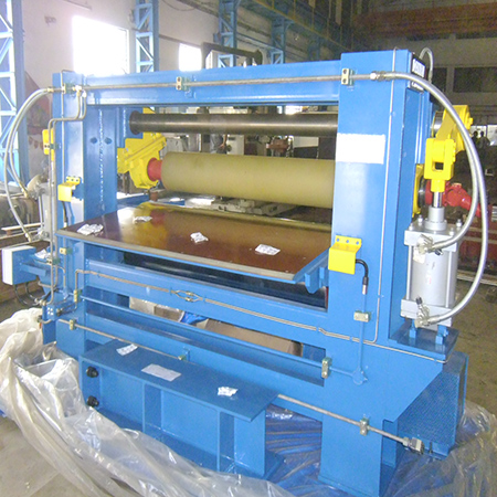 TOP DEFLECTOR PINCH ROLL UNIT